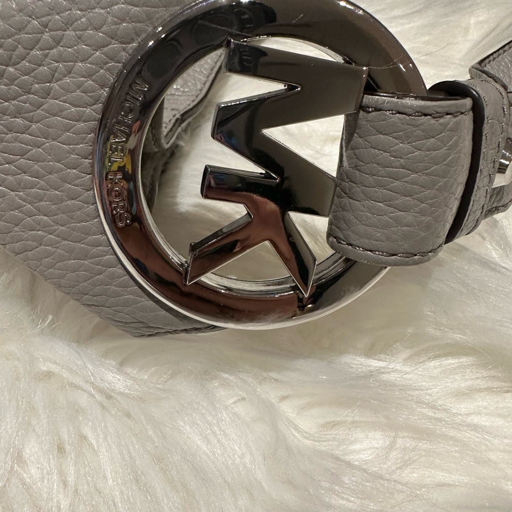 Grey leather Michael Kors hobo bag